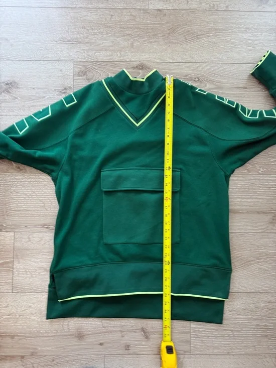 IVY PARK Green Crewneck Sweater with Yellow Trim - Picture 7 of 8